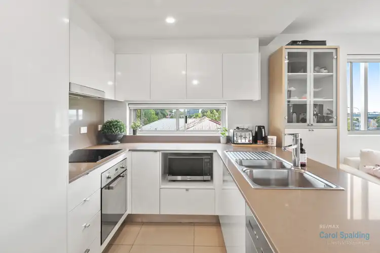 Third view of Homely apartment listing, 8/1049 Wynnum Road, Cannon Hill QLD 4170