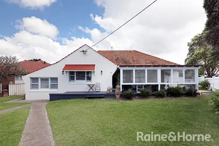7 Norris Avenue, Mayfield West NSW 2304