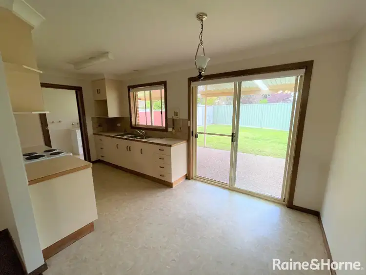 Fourth view of Homely villa listing, 2/53 Grevillea Crescent, Lake Albert NSW 2650