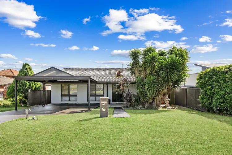 64 Shadlow Crescent, St Clair NSW 2759