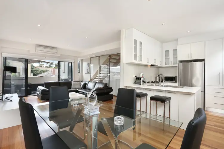 2/1A Sandown Road, Ascot Vale VIC 3032