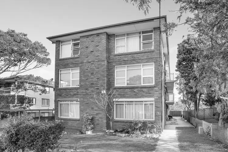 Main view of Homely unit listing, 1/76 Kingsway, Cronulla NSW 2230