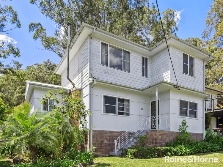 1c Emma James Street, Springfield NSW 2250