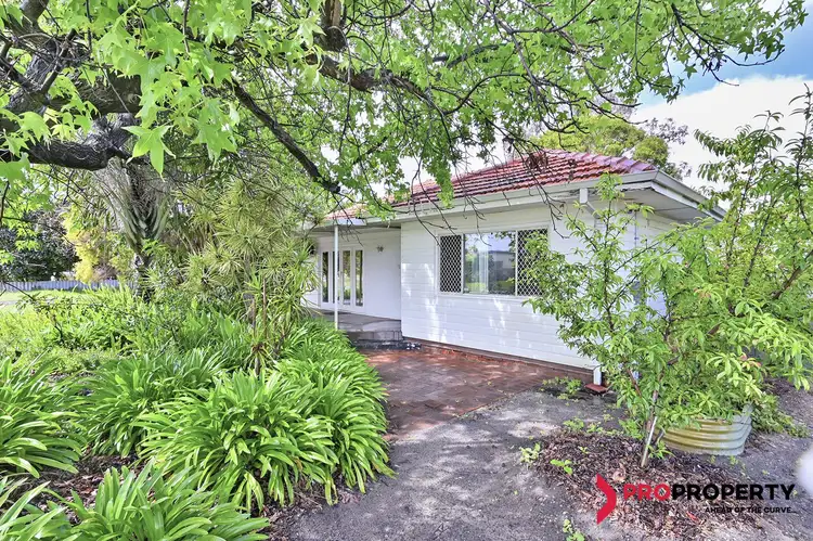 18 STOCKDALE ROAD, Kewdale WA 6105