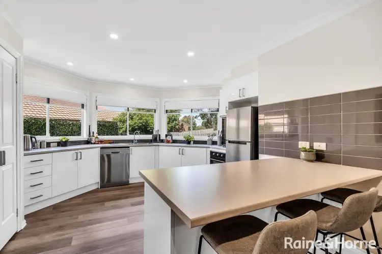 Seventh view of Homely house listing, 33 Blaxland Drive, Sunbury VIC 3429