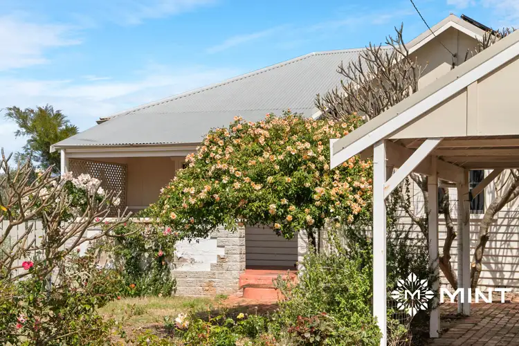 15 Murray Road, Palmyra WA 6157