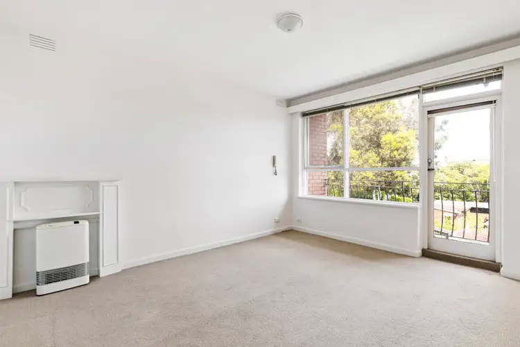 Third view of Homely apartment listing, 8/27 Morang Road, Hawthorn VIC 3122