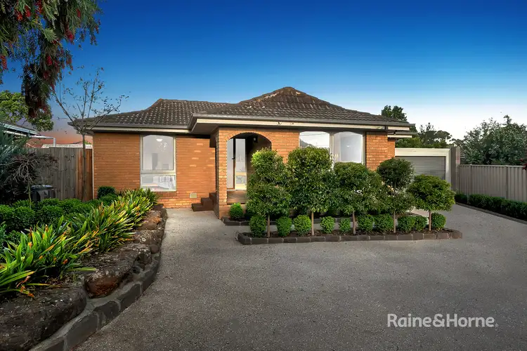 51 Vista Drive, Melton VIC 3337