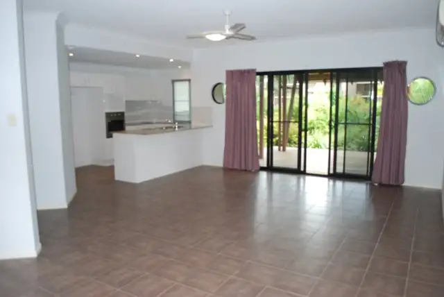 Third view of Homely villa listing, 7/14 Altmann Avenue, Cannonvale QLD 4802