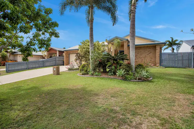 10 Toorak Street, Glenella QLD 4740