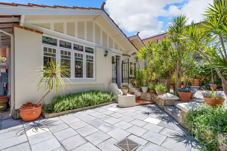 95 Winthrop Avenue, Nedlands WA 6009