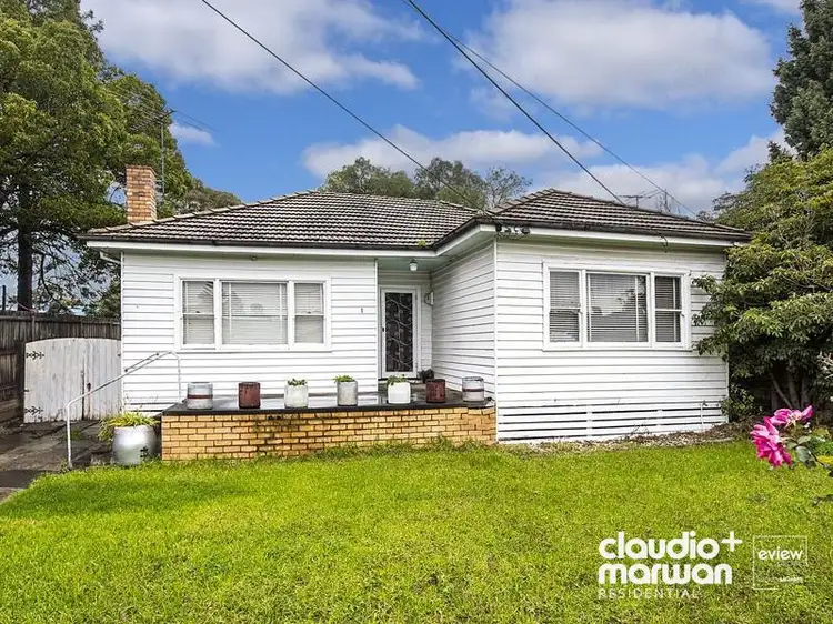 1 Victoria Street, Oak Park VIC 3046