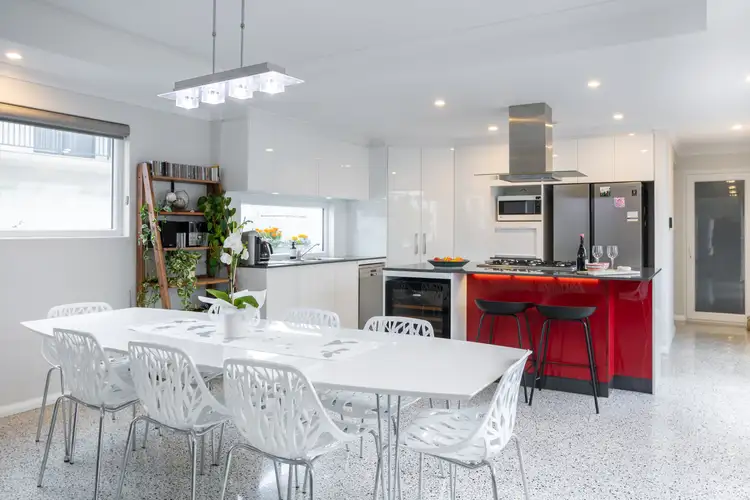 3 Leonidas Road, North Coogee WA 6163