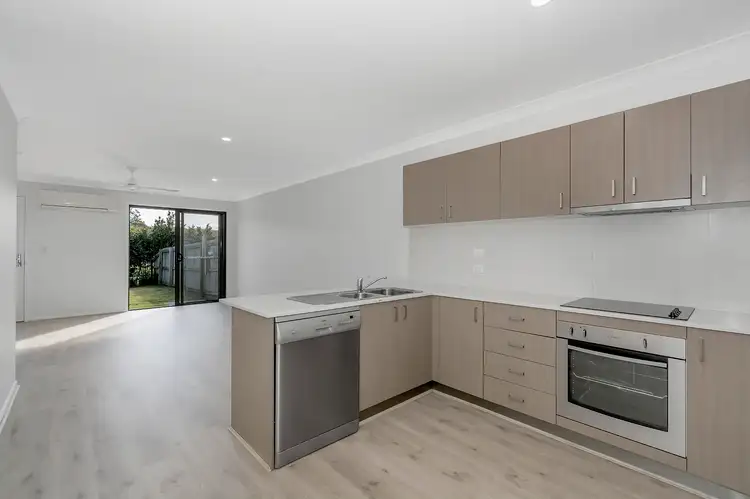 3/2 Margaret Street, Pimpama QLD 4209