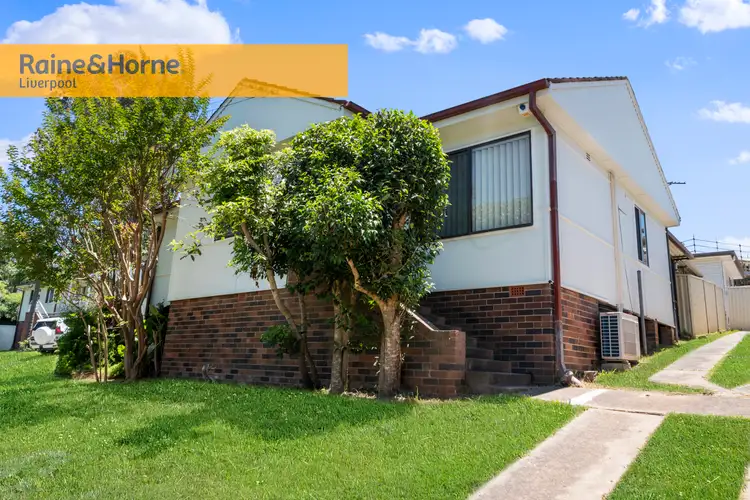 5 Angus Place
