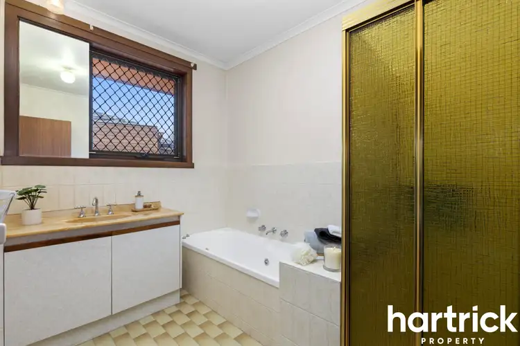 Seventh view of Homely house listing, 8 Lauriston Court, Cheltenham VIC 3192