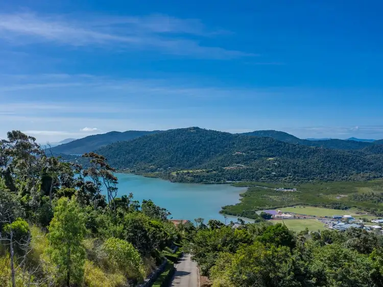 20 Mount Whitsunday Drive, Airlie Beach QLD 4802
