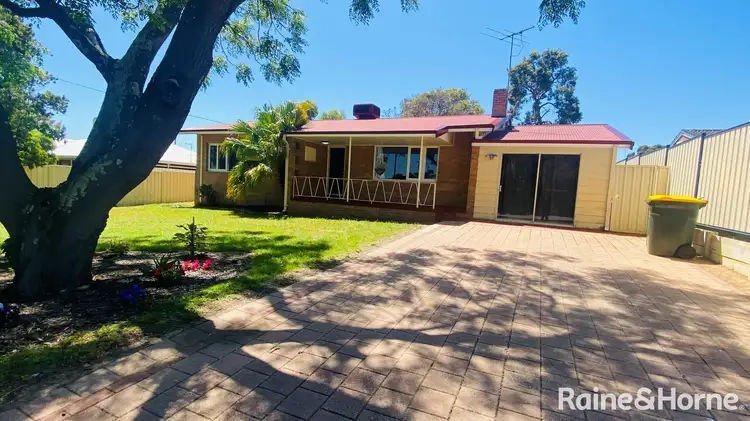 31 Frederic Street, Koongamia WA 6056
