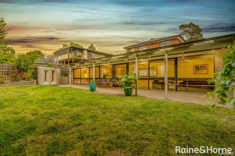 36 Rolloway Rise