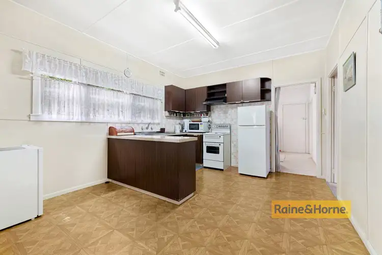 Fourth view of Homely house listing, 31 Warwick Street, Blackwall NSW 2256