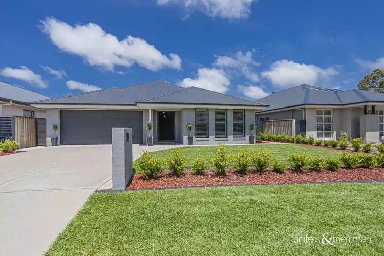 6 Augusta Place, Medowie NSW 2318