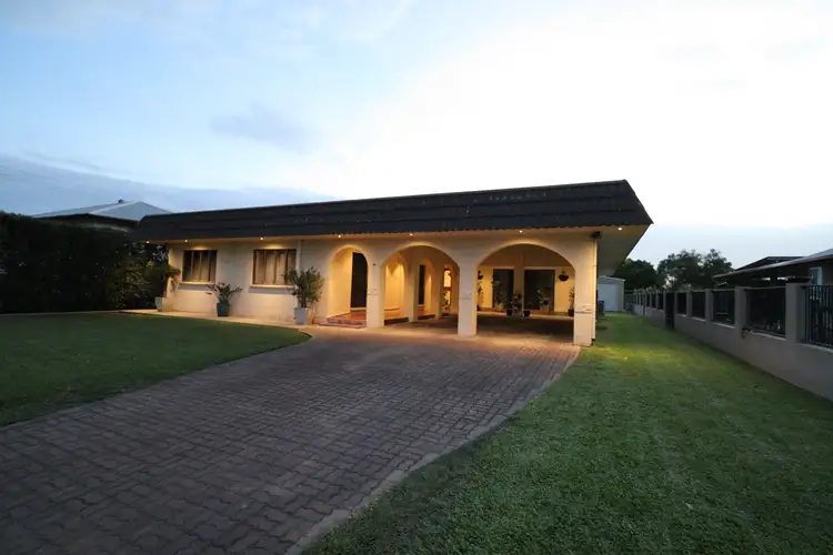 34 Eleventh Avenue, Home Hill QLD 4806