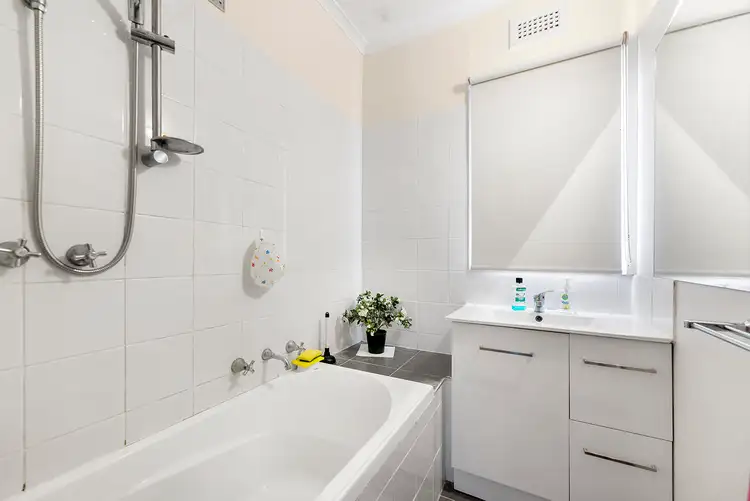 Sixth view of Homely unit listing, 2A Bevan Avenue, Clayton South VIC 3169