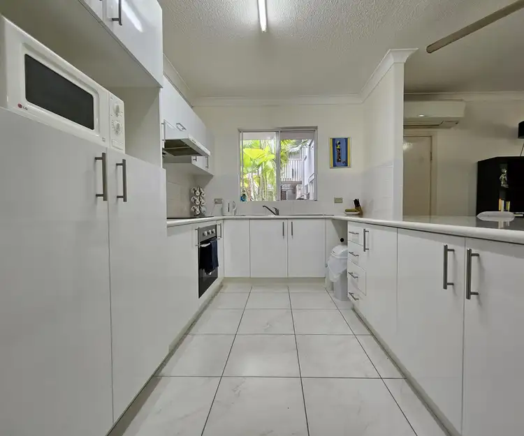 Fifth view of Homely unit listing, 2/19 Springfield Crescent, Manoora QLD 4870