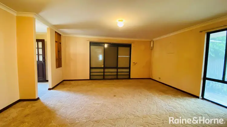 Second view of Homely house listing, 38 Vanessa Way, Swan View WA 6056