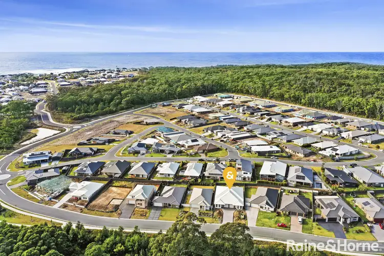 2/24 Macquarie Drive, Burrill Lake NSW 2539
