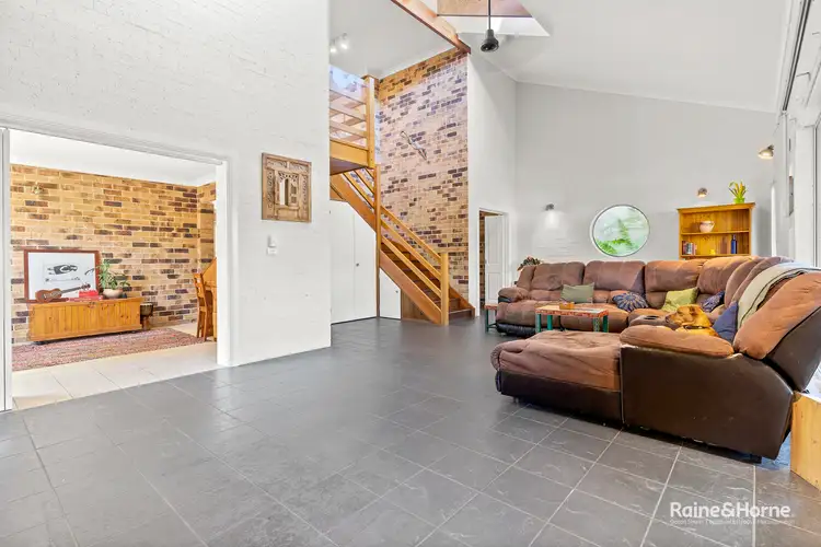 61 Balemo Drive, Ocean Shores NSW 2483