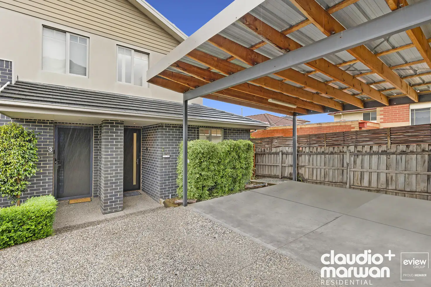 Main view of Homely townhouse listing, 2/15 Winifred Street, Oak Park VIC 3046