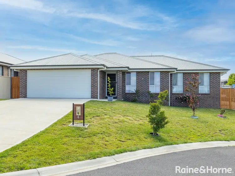 4 Croke Close, Kelso NSW 2795