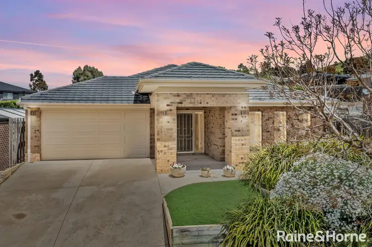 17 St Mellion Close, Sunbury VIC 3429