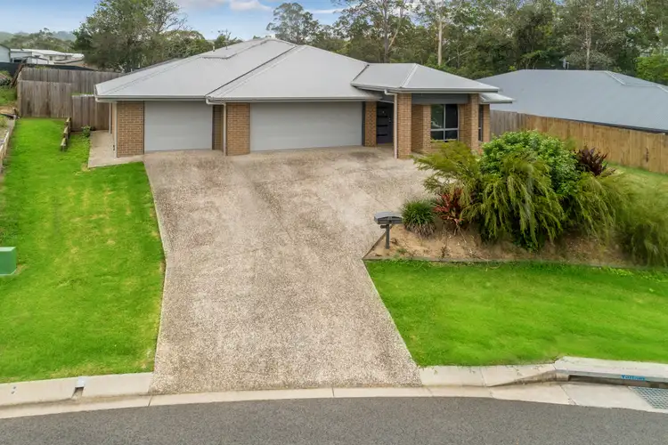 1&2/5 Ming Court, Nambour QLD 4560