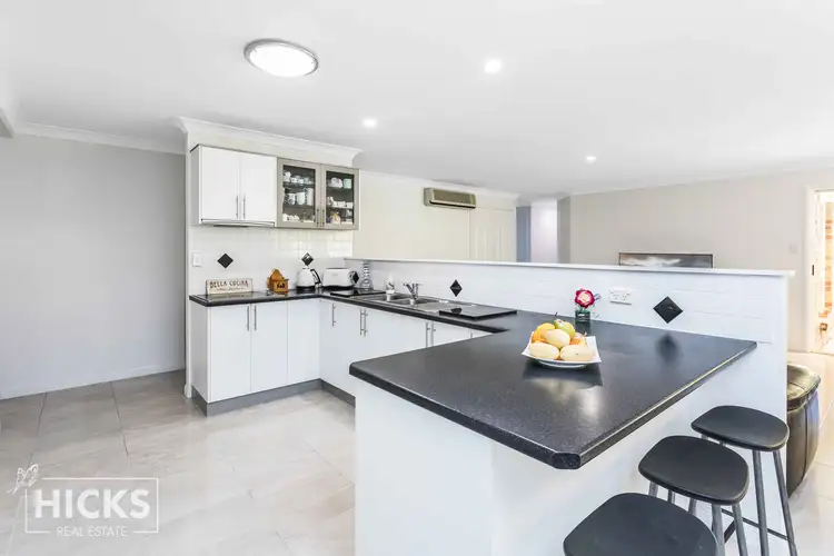 Fifth view of Homely house listing, 4 Sarandon Close, Mcdowall QLD 4053