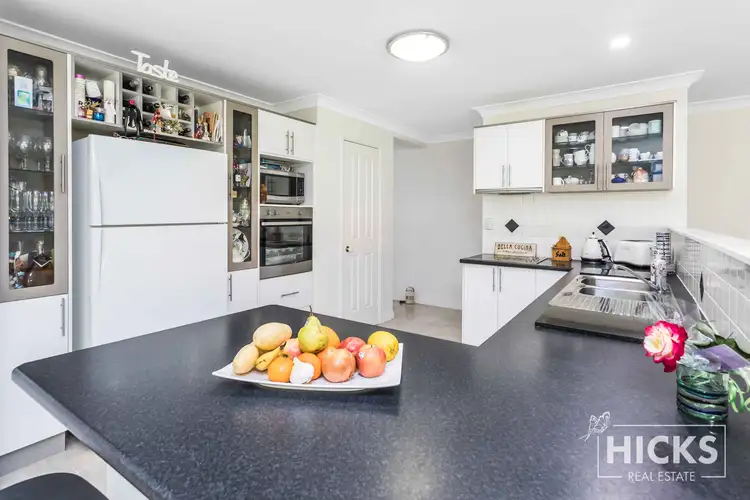 Sixth view of Homely house listing, 4 Sarandon Close, Mcdowall QLD 4053