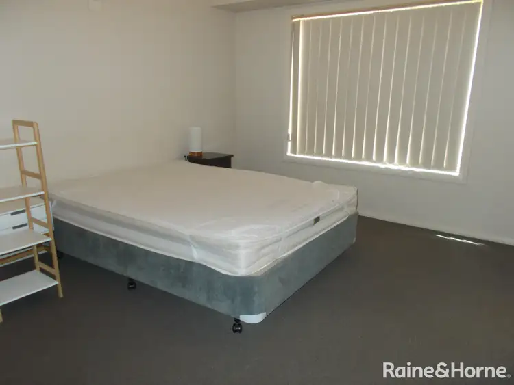 Fifth view of Homely unit listing, 4/80 Close Street, Parkes NSW 2870