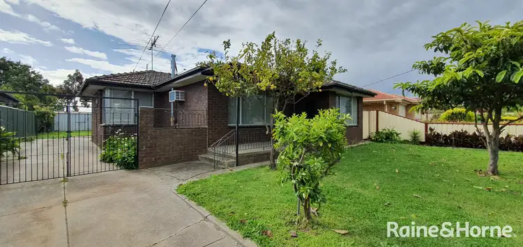 21 Sandra St