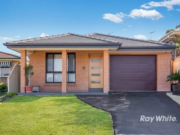 15 Corio Drive, St Clair NSW 2759