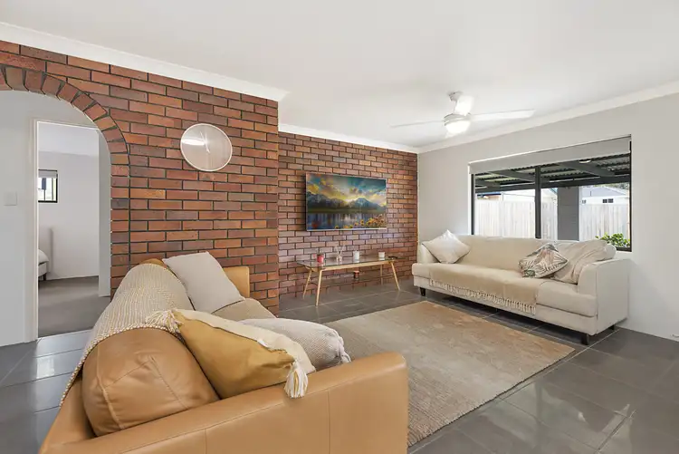 Fifth view of Homely unit listing, 2/3 Conebush Crescent, Aroona QLD 4551
