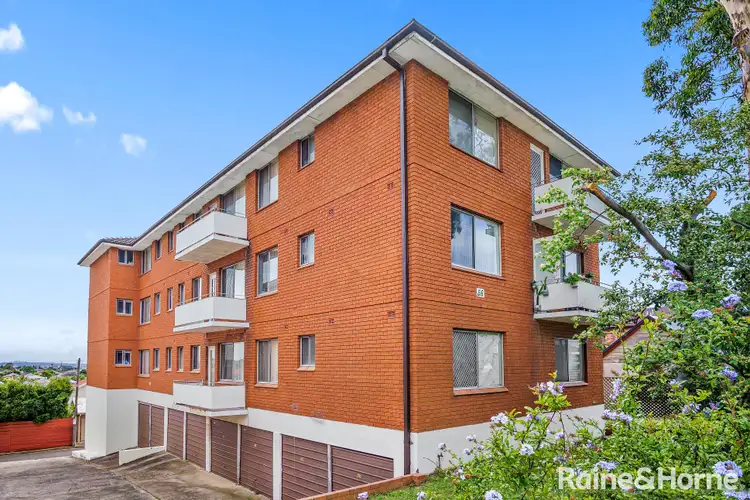 12/56 Cronulla Street, Carlton NSW 2218