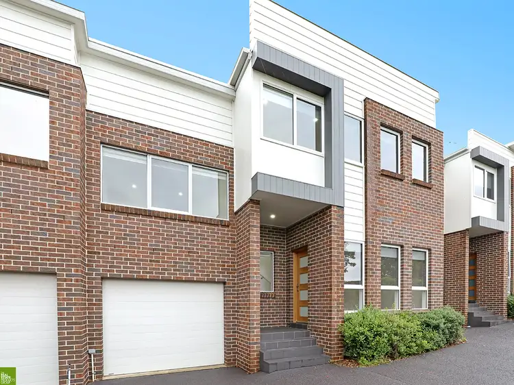 Main view of Homely townhouse listing, 2/30 Carr Parade, Unanderra NSW 2526