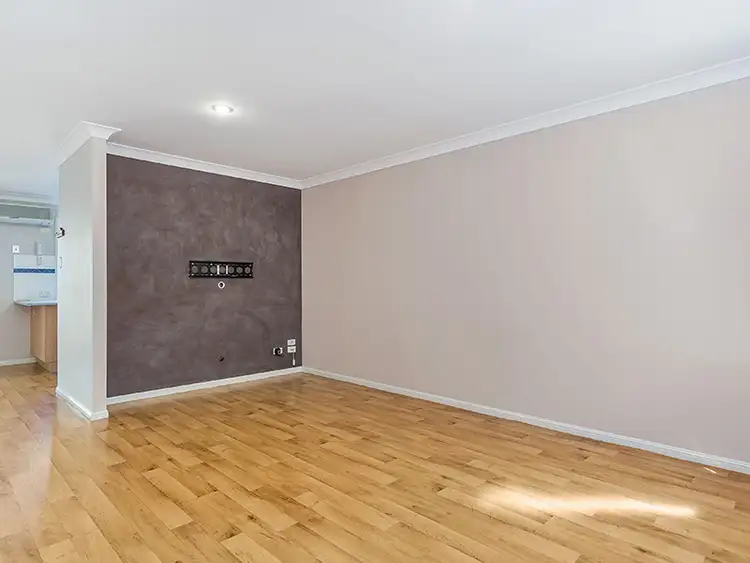 Second view of Homely townhouse listing, 27/10 Chapman Place, Oxley QLD 4075