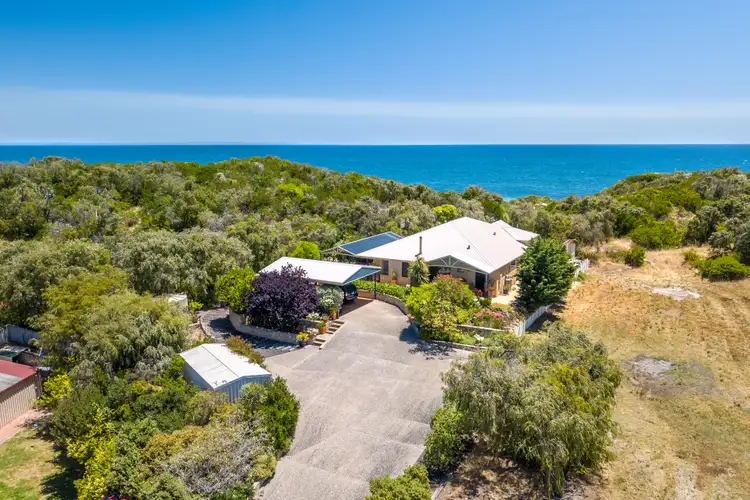 8 Lang Cove, Peppermint Grove Beach WA 6271