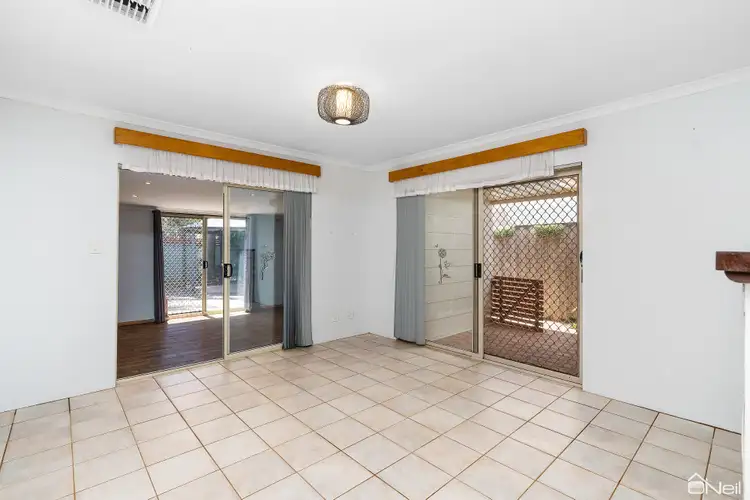 Sixth view of Homely house listing, 7 Floret Court, Seville Grove WA 6112
