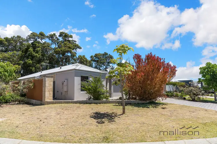 Second view of Homely house listing, 5 Flame Tree Loop, Baldivis WA 6171