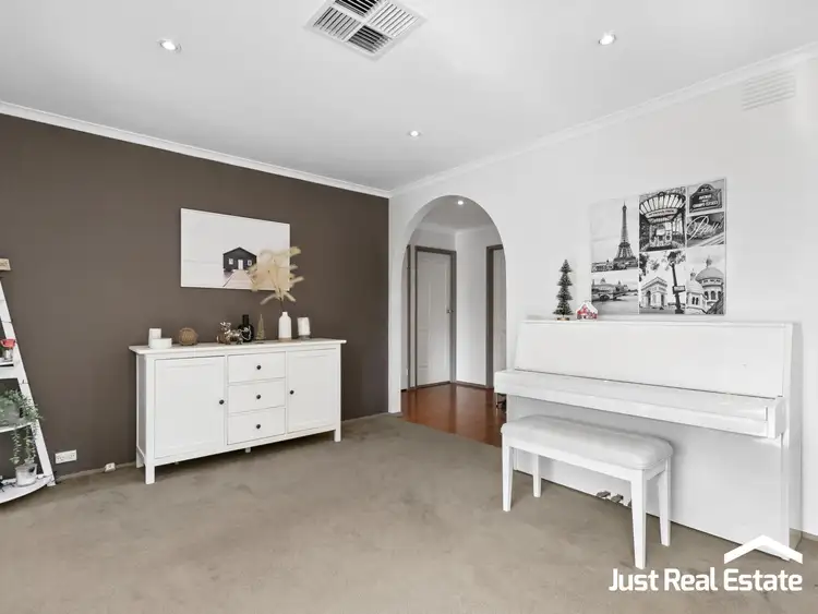 Fourth view of Homely house listing, 43 Mildura Crescent, Endeavour Hills VIC 3802