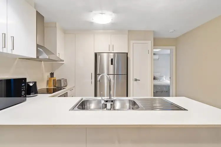 2 & 4/85 Queens Road, Everton Hills QLD 4053