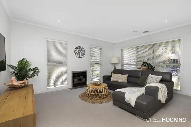 Second view of Homely house listing, 2 Inverness Place, Heatherton VIC 3202